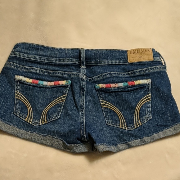 Hollister jean shorts - Picture 2 of 2